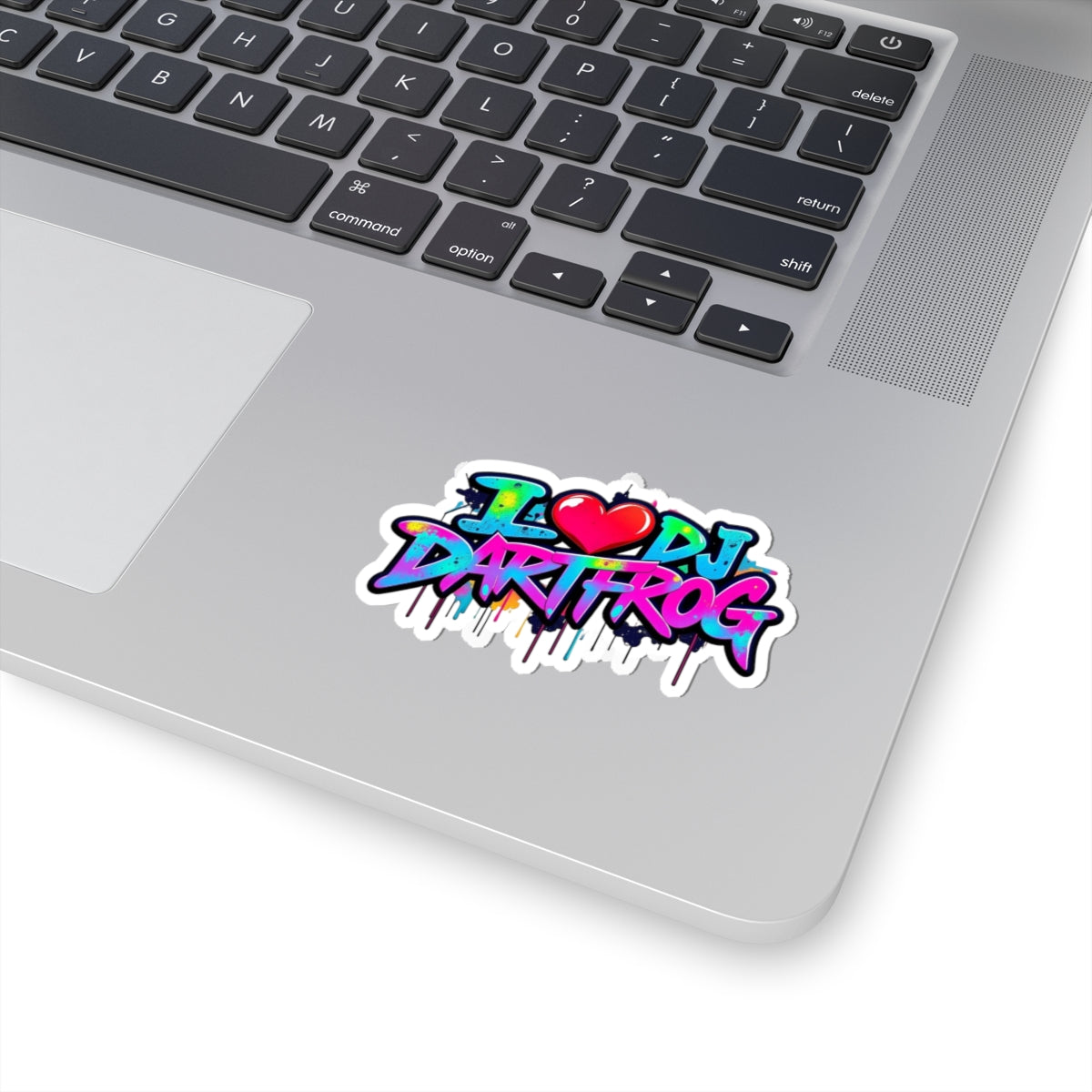 Cute Kiss-Cut  I heart Dartfrog Vinyl Decal